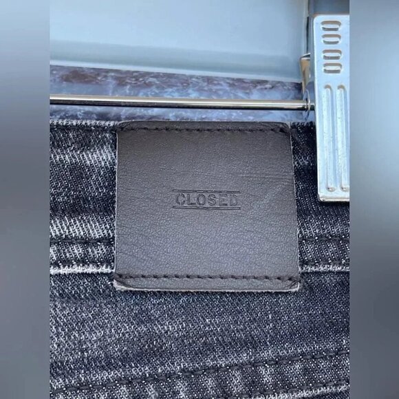 Closed  Francesca Moto Cropped  Jeans size 25 - Picture 9 of 13